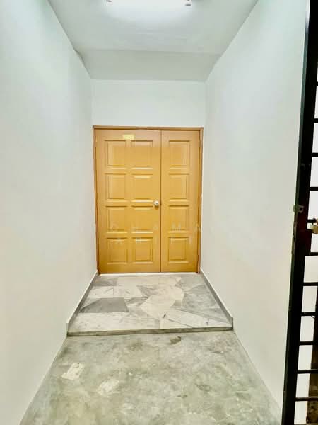 Pangsapuri untuk Disewa di Ilham Apartment - Mohamad Ariff - Entrance - PropertyGuru.com.my