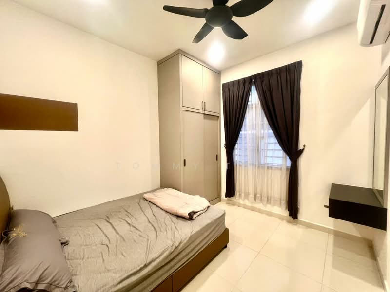 Rumah Teres 2 Tingkat untuk Dijual di Setia Tropika (Johor Bahru) - Tommy Tai - Bedroom - PropertyGuru.com.my