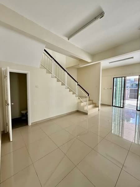 Rumah Teres 2 Tingkat untuk Dijual di Bandar Dato Onn (Tebrau) - Robin Lim - Interior - PropertyGuru.com.my
