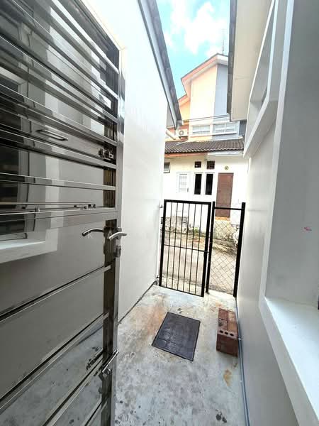 Rumah Teres 1.5 Tingkat untuk Dijual di Taman Setia Indah (Tebrau) - Karl Lim - Exterior - PropertyGuru.com.my