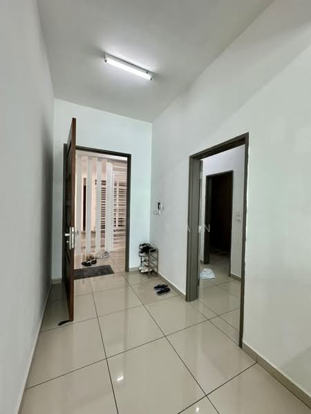 Condominium for Sale at Tree Sparina - Jan Tan - Corridor - PropertyGuru.com.my