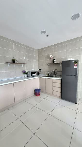 Servis Apartment untuk Dijual di Sunway Onsen Suites - Lee Muzi - Kitchen - PropertyGuru.com.my