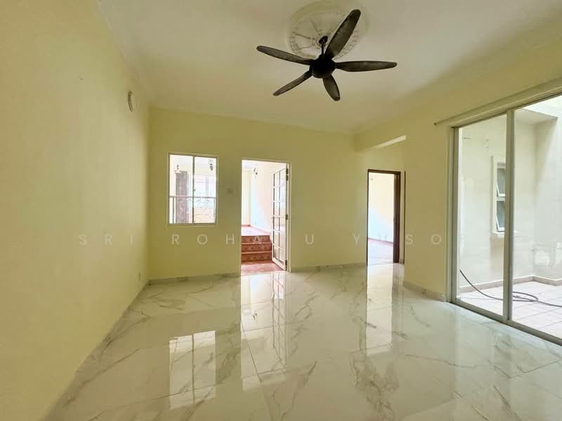 Rumah Teres 3.5 Tingkat untuk Dijual di Bukit Wangsamas (Setiawangsa) - Sri Rohayu Yusof - Living Room - PropertyGuru.com.my