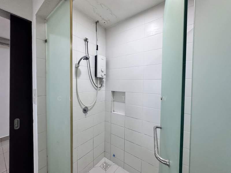 Service Residence for Sale at Trefoil @ Setia City - Clement Yew - Bathroom - PropertyGuru.com.my