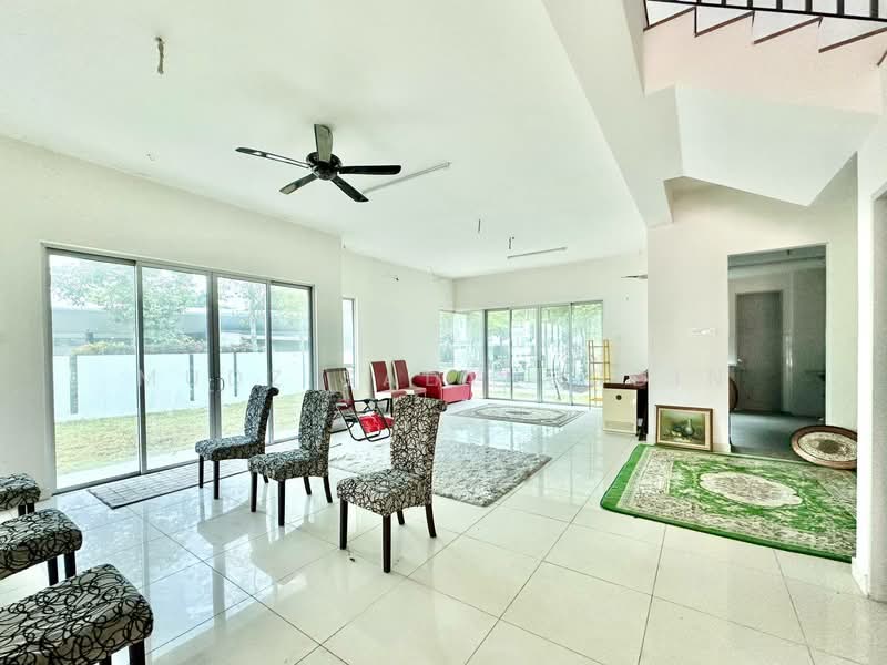 2-storey Terraced House for Sale in Bandar Tropicana Aman (Telok Panglima Garang) - Mudz Salahuddin - Living Room - PropertyGuru.com.my