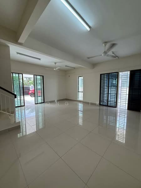 Rumah Teres 2 Tingkat untuk Dijual di Bandar Dato Onn (Tebrau) - Fong Lik - Living Room - PropertyGuru.com.my