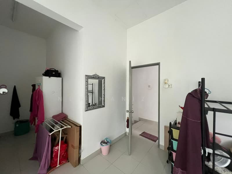 Rumah Teres 2 Tingkat untuk Dijual di Saujana Utama (Puncak Alam) - Nur Hanizah - Interior - PropertyGuru.com.my