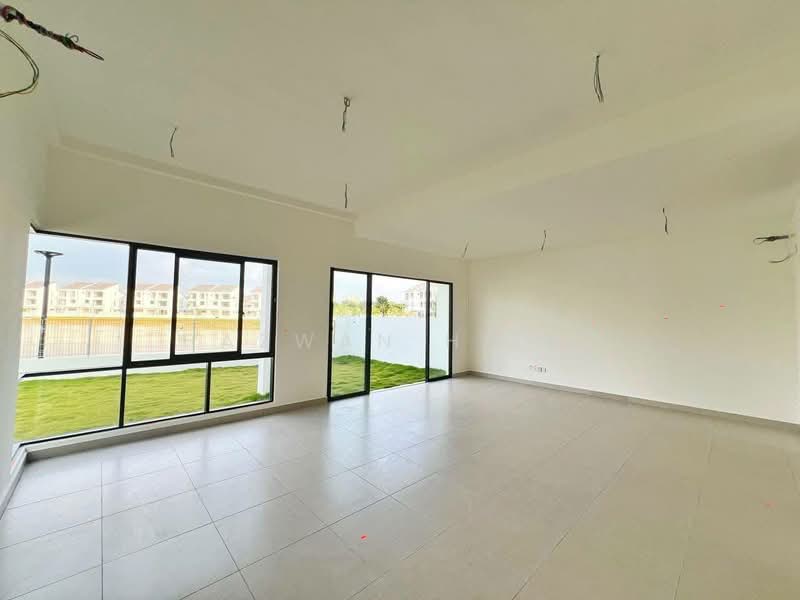 Rumah Berkembar untuk Dijual di Cyberjaya (Selangor) - Hazwan Hilmi - Living Room - PropertyGuru.com.my