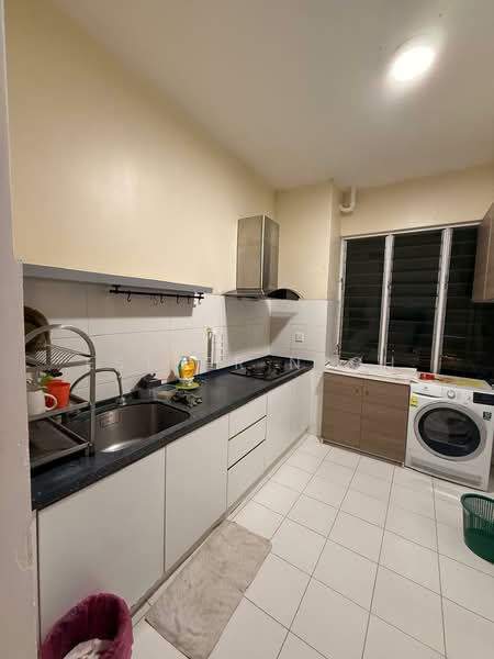 Kondominium untuk Disewa di Platino Condominium - Esther Neoh - Kitchen - PropertyGuru.com.my