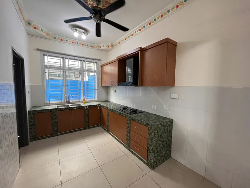 Rumah Berkembar untuk Dijual di Taman Mutiara Rini (Skudai) - Jayden Ng - Kitchen - PropertyGuru.com.my