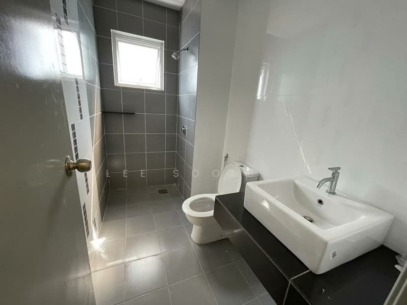 Condominium for Sale at The Wharf Residence - Lee Soo Bee - Bathroom - PropertyGuru.com.my