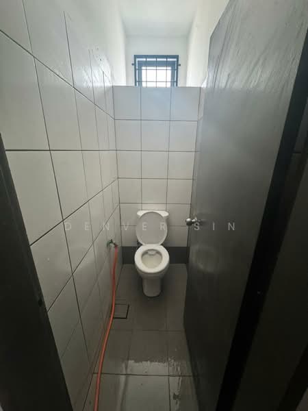 Shop for Rent in Jade Hills (Kajang) - Denver Sin - Bathroom - PropertyGuru.com.my