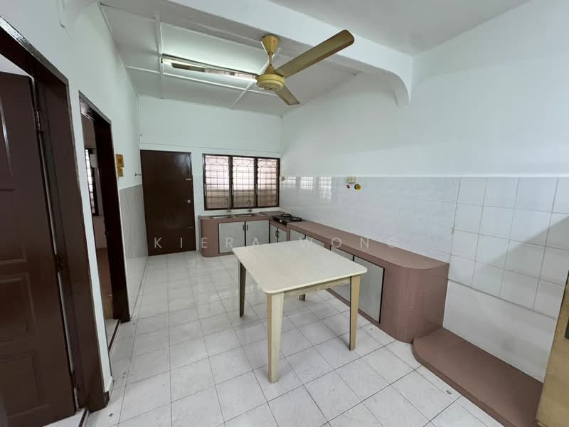 1-storey Terraced House for Sale in Taman Seri Krubong (Krubong) - Kiera Wong - Kitchen - PropertyGuru.com.my