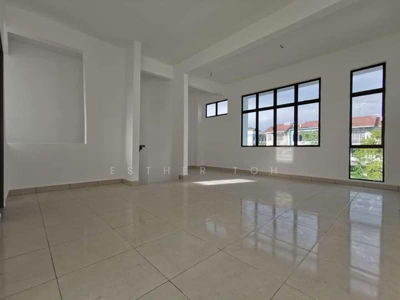 Cluster House for Sale in Taman Mutiara Mas (Skudai) - Esther Toh - Interior - PropertyGuru.com.my
