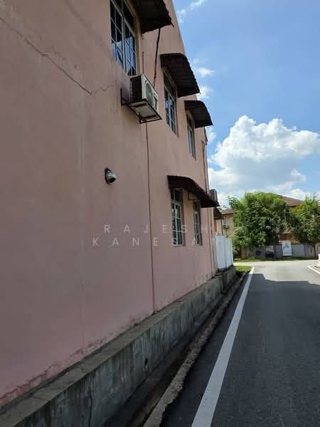 Terraced House for Rent in Rawang (Selangor) - Rajesh Kanesan - Exterior - PropertyGuru.com.my