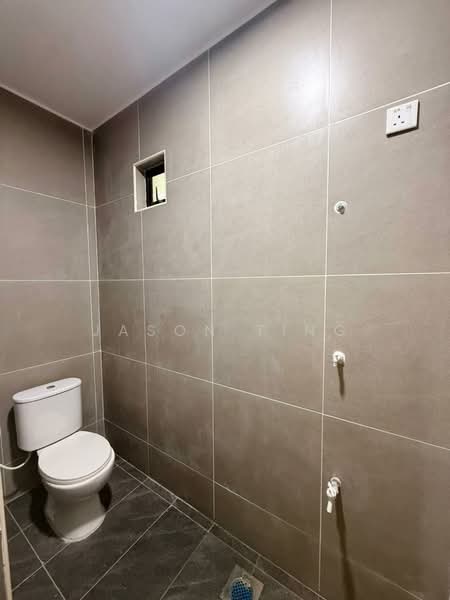 Rumah Teres 1 Tingkat untuk Dijual di Taman Dato Penggawa Barat (Tampoi) - Jason Ting - Bathroom - PropertyGuru.com.my