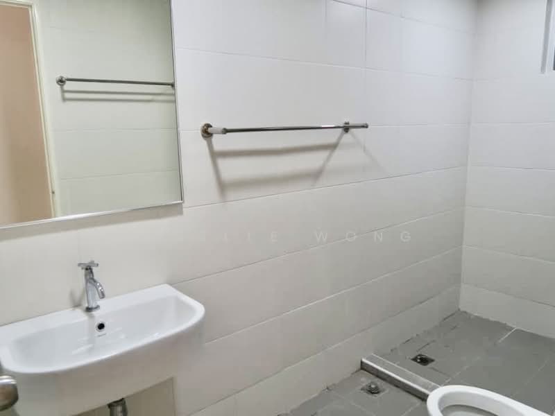Condominium for Rent at Elit Heights @ Bayan City - Giselle Wong - Bathroom - PropertyGuru.com.my