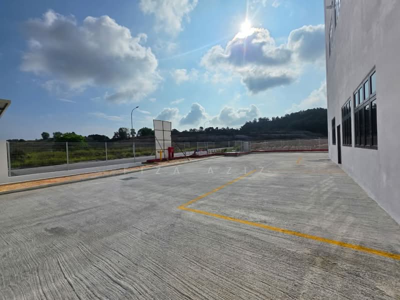 Detached Factory for Rent in Batu Arang (Selangor) - Fiza Aziz - Exterior - PropertyGuru.com.my