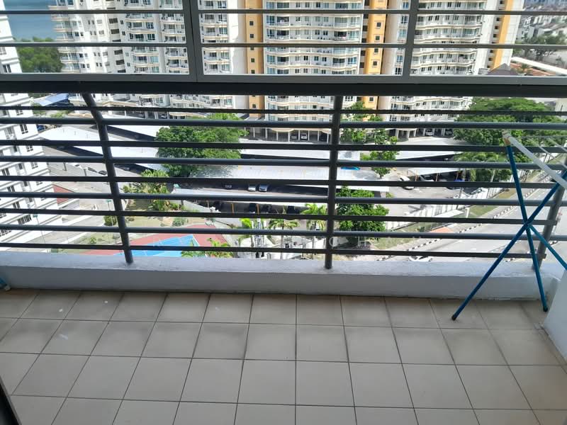Kondominium untuk Disewa di Putra Place Condominium - Francis Chan - Balcony - PropertyGuru.com.my