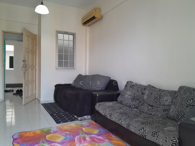 Kondominium untuk Disewa di Putra Place Condominium - Francis Chan - Living Room - PropertyGuru.com.my