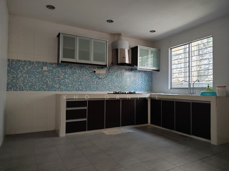 2-storey Terraced House for Sale in Taman Puncak Jalil (Seri Kembangan) - Kho Daniel - Kitchen - PropertyGuru.com.my