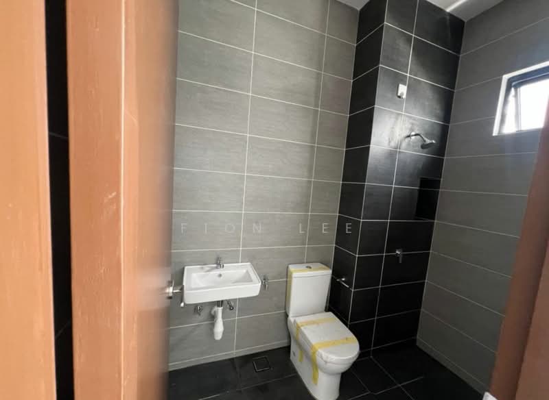 2-storey Terraced House for Rent in Johor Bahru (Johor) - Fion Lee - Bathroom - PropertyGuru.com.my