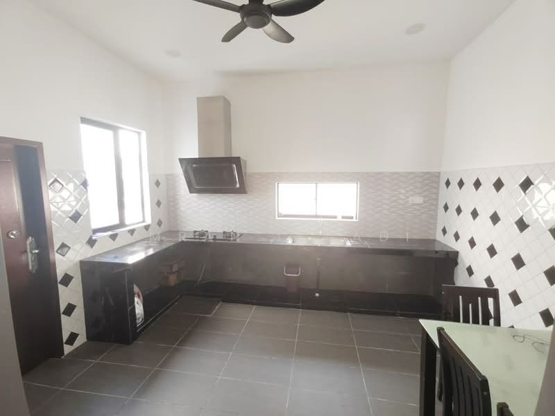 Rumah Teres 2 Tingkat untuk Dijual di Hulu Langat (Selangor) - Imran Ismadi - Kitchen - PropertyGuru.com.my