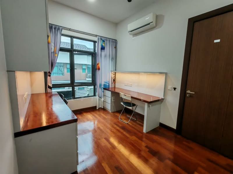 Rumah Teres 2 Tingkat untuk Disewa di Iskandar Puteri (Nusajaya) (Johor) - Jeffrey Lim - Study - PropertyGuru.com.my
