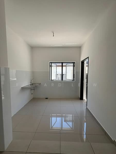 2-storey Terraced House for Sale in Rawang (Selangor) - Richard Leow - Kitchen - PropertyGuru.com.my