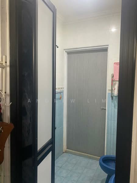 2-storey Terraced House for Sale in Bandar Bukit Tinggi (Klang) - Andrew Lim - Bathroom - PropertyGuru.com.my