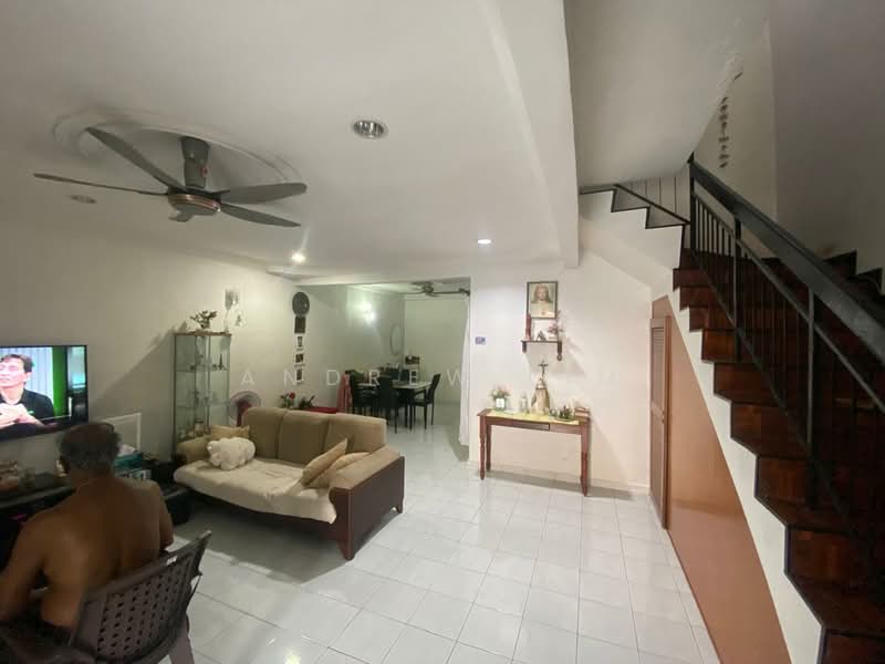 2-storey Terraced House for Sale in Bandar Bukit Tinggi (Klang) - Andrew Lim - Living Room - PropertyGuru.com.my