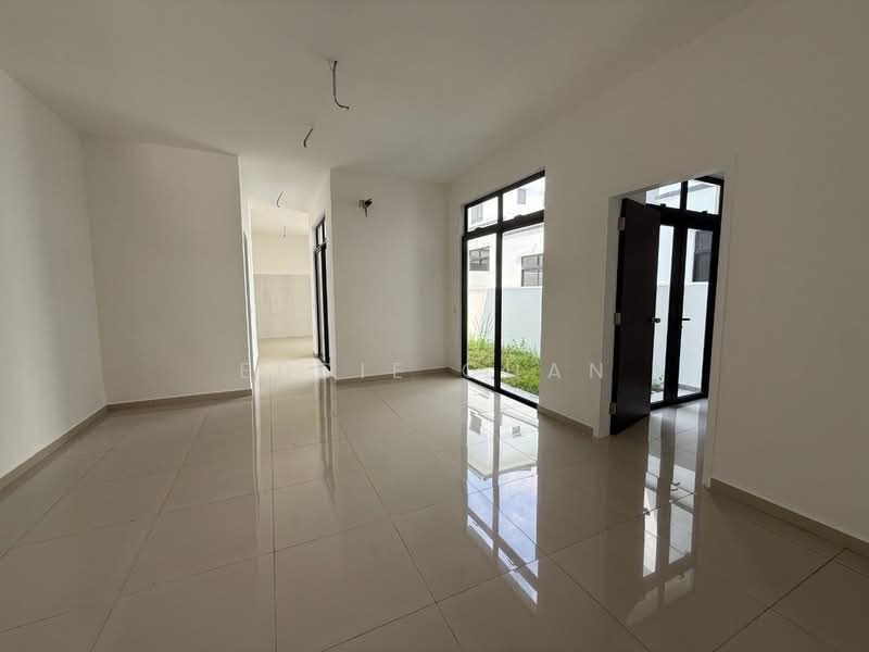 Rumah Teres 2 Tingkat untuk Dijual di Eco Botanic 2 (Iskandar Puteri (Nusajaya)) - Eddie Chan - Living Room - PropertyGuru.com.my