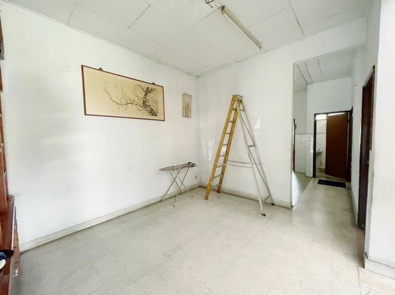 1-storey Terraced House for Sale in Taman Bukit Maluri (Kepong) - Kiing TW - Interior - PropertyGuru.com.my