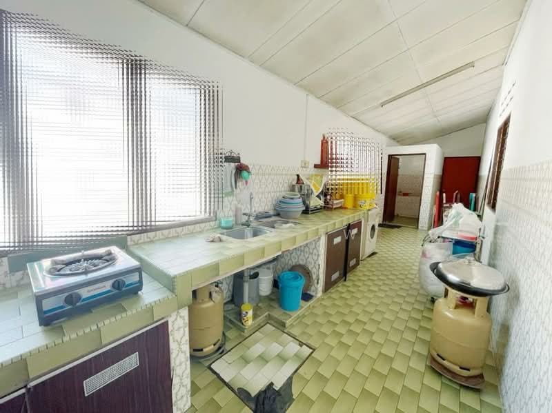 1-storey Terraced House for Sale in Taman Bukit Maluri (Kepong) - Kiing TW - Kitchen - PropertyGuru.com.my