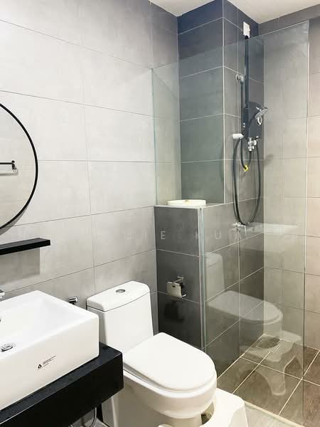 Servis Apartment untuk Disewa di The Era @ Duta North - Leslie Kua - Bathroom - PropertyGuru.com.my