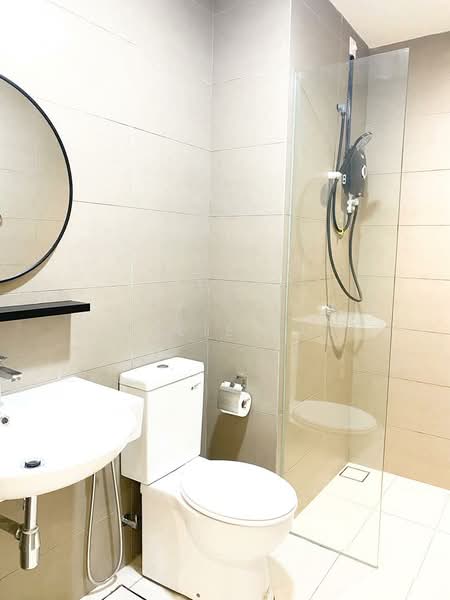 Servis Apartment untuk Disewa di The Era @ Duta North - Leslie Kua - Bathroom - PropertyGuru.com.my