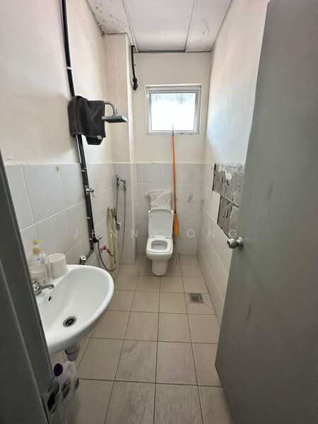 Factory for Sale in Mak Mandin (Butterworth) - Jenny Ong - Bathroom - PropertyGuru.com.my