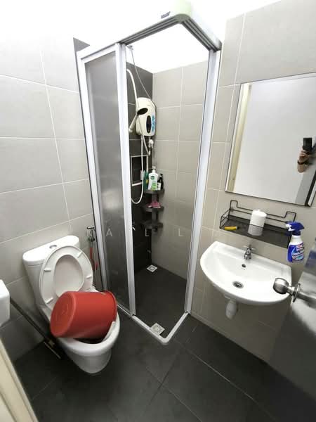 2-storey Terraced House for Sale in Taman Mutiara Rini (Skudai) - Karl Lim - Bathroom - PropertyGuru.com.my