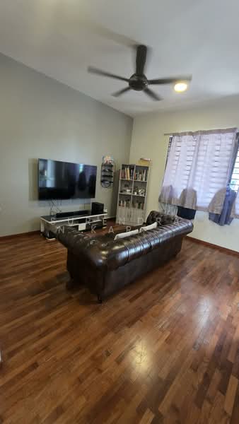3-storey Terraced House for Sale in Setia Utama (Setia Alam) - Surendran Karapiah - Living Room - PropertyGuru.com.my