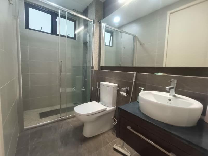 Service Residence for Sale at Isola - Kai Ren - Bathroom - PropertyGuru.com.my
