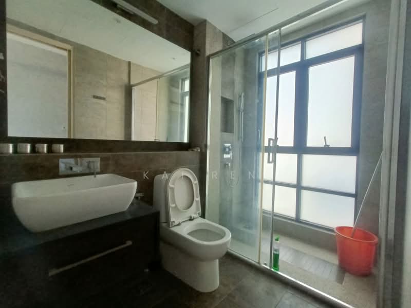 Service Residence for Sale at Isola - Kai Ren - Bathroom - PropertyGuru.com.my