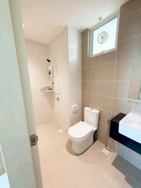 Flat for Rent at IDEAL RESIDENCY - Jinelle Ong - Bathroom - PropertyGuru.com.my