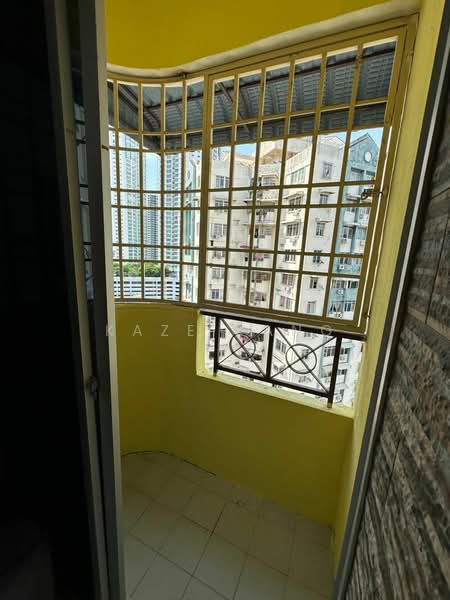 Apartment for Rent at Desa Bayan Apartment - Kaze Kang - PropertyGuru.com.my