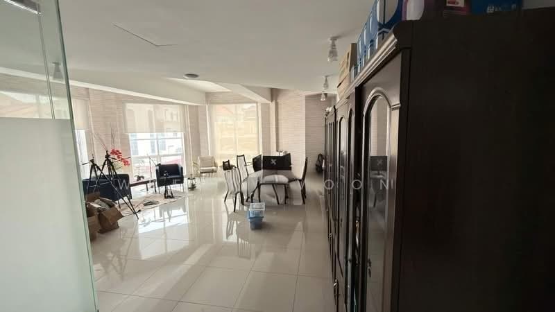 Pejabat untuk Disewa di Dataran Sunway (Kota Damansara) - Kenny Voon - Living Room - PropertyGuru.com.my