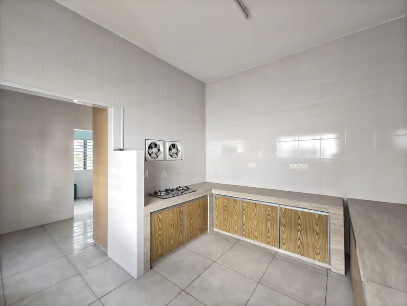 Bungalow for Sale in Saujana Villa (Kajang) - Max Lee - Kitchen - PropertyGuru.com.my