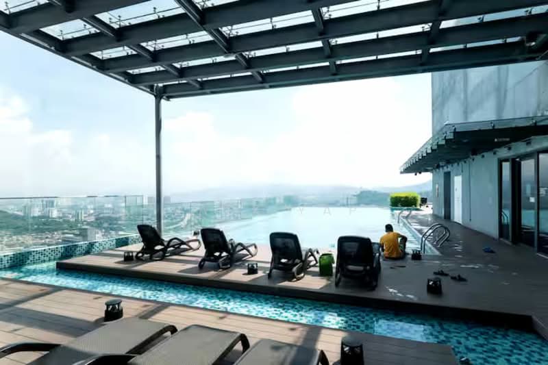 Servis Apartment untuk Dijual di EkoCheras - Jack Yap - Pool - PropertyGuru.com.my