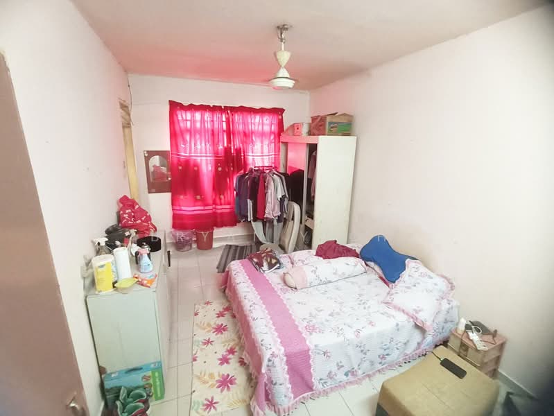 Apartment for Sale at Mentari Court - Bryan Yeoh - Bedroom - PropertyGuru.com.my