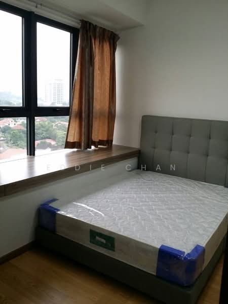 Kondominium untuk Dijual di Bay Point @ Country Garden Danga Bay - Eddie Chan - Bedroom - PropertyGuru.com.my