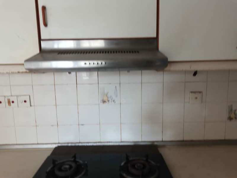 Kondominium untuk Dijual di Sri York Condominium - Meng . - Kitchen - PropertyGuru.com.my