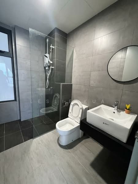Servis Apartment untuk Disewa di The Era @ Duta North - Leslie Kua - Bathroom - PropertyGuru.com.my